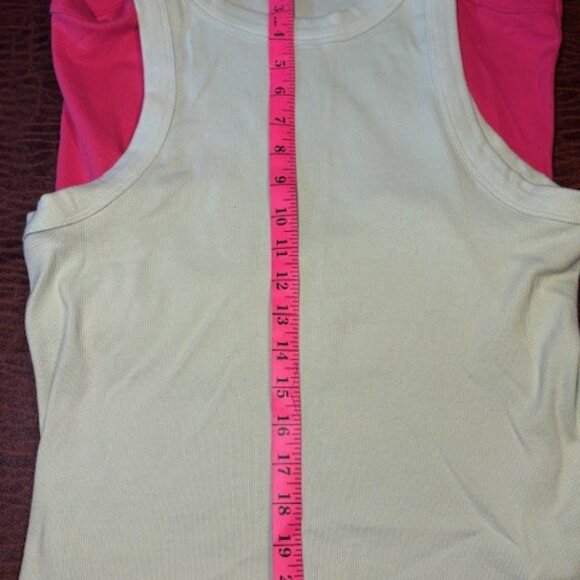 Set of 2 Old Navy Tank Tops Size XL - Picture 3 of 9